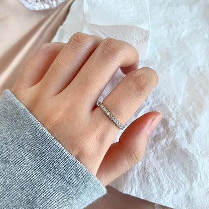 [Luck&Love]Delicate Sparkling Round Cut Daily Ring