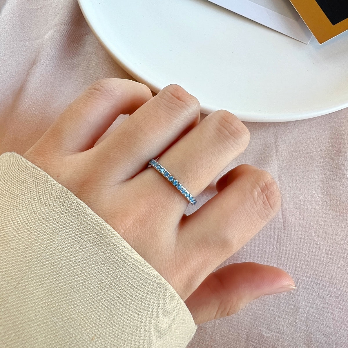 [Luck&Love]Delicate Sparkling Round Cut Daily Ring