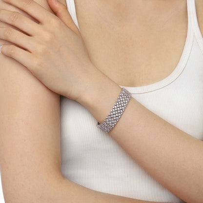 Verziertes, elegantes Party-Armband im Rundschliff