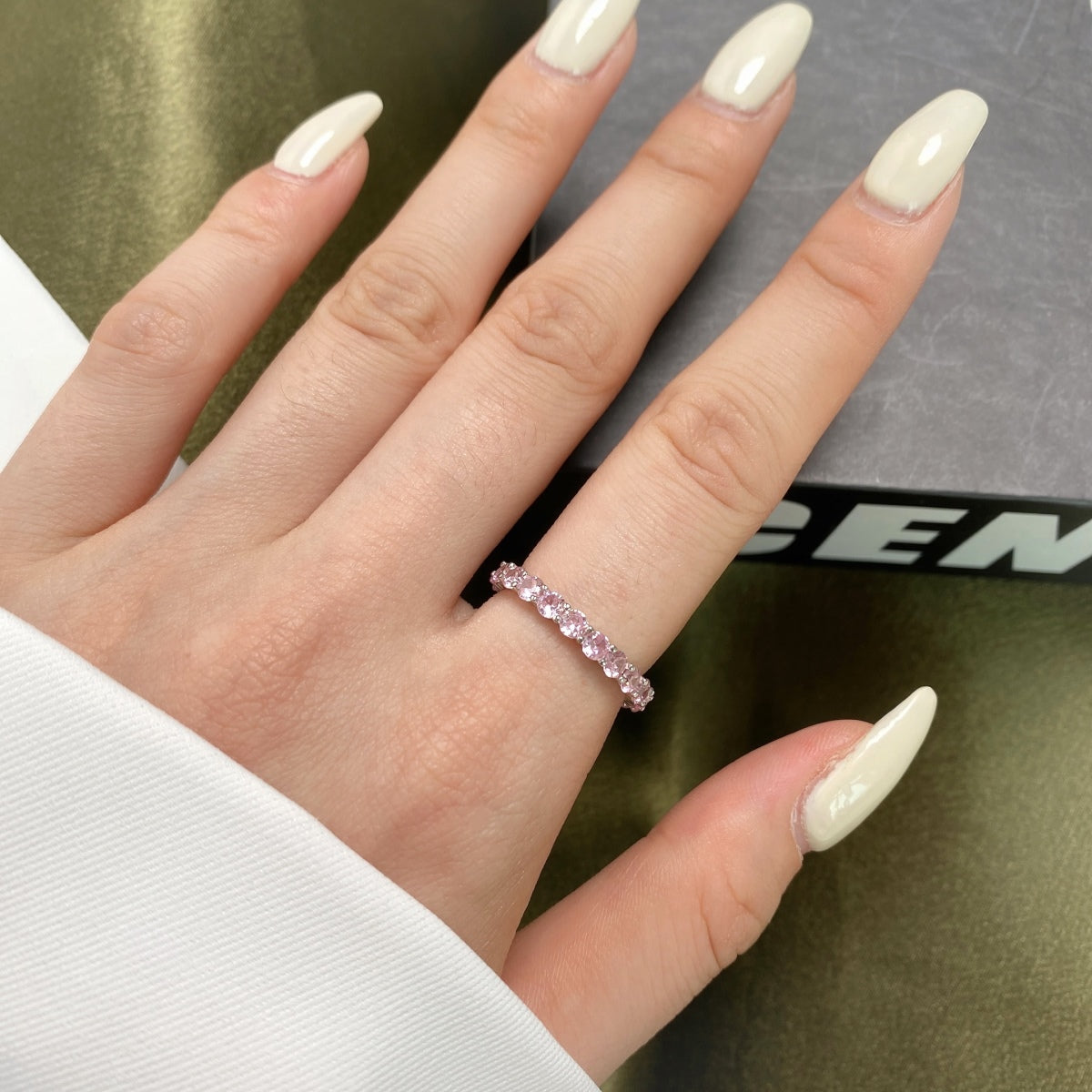 [Luck&Love]Sparkling Round Cut Tennis Ring