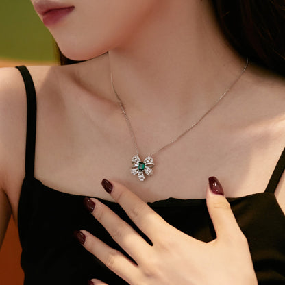 [Luck&Love]Luxurious Flower Shape Emerald Cut Necklace