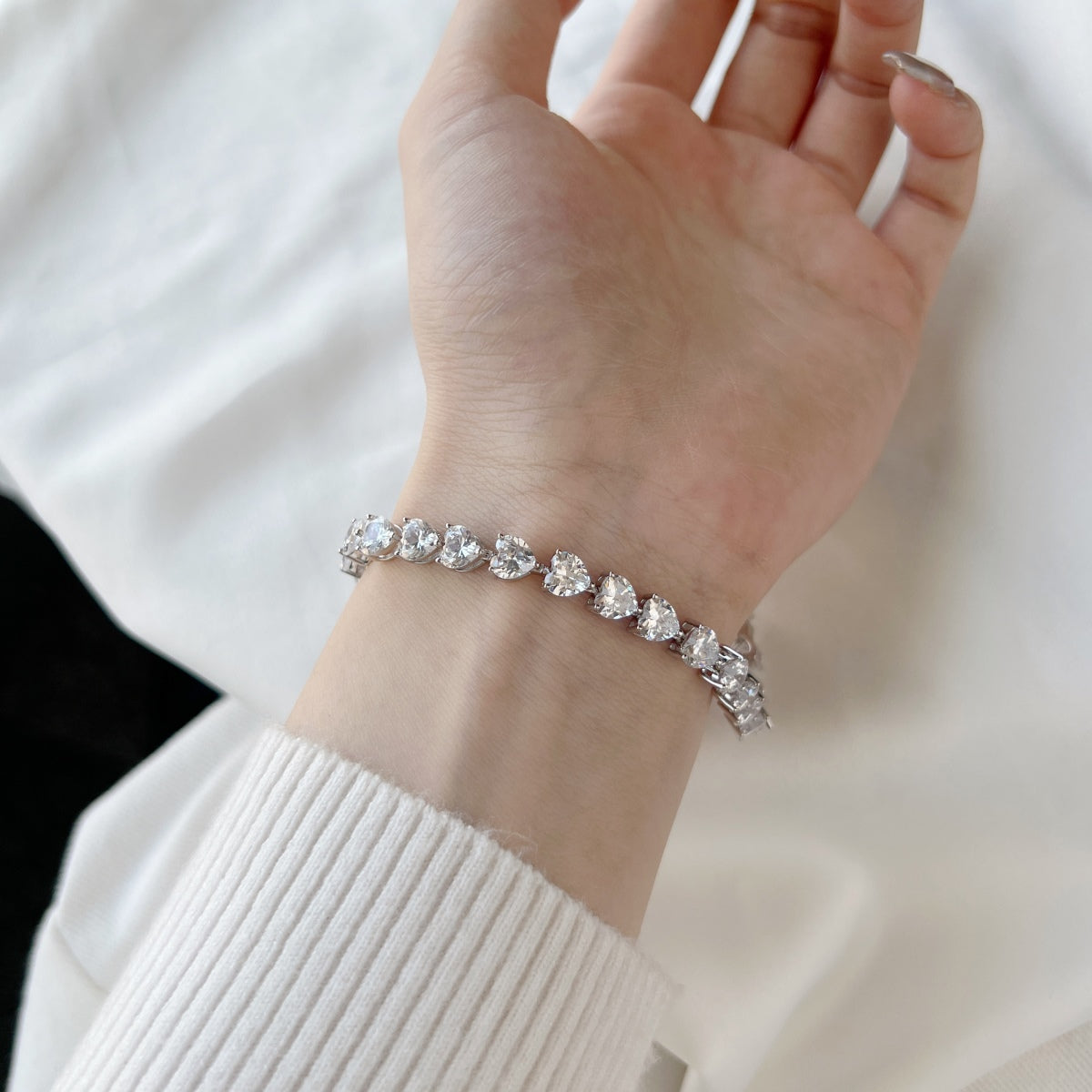 0,75 Karat elegantes romantisches Armband in Herzform für Liebhaber