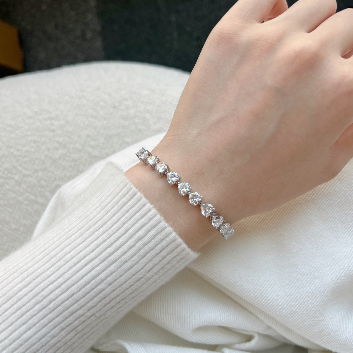 0,75 Karat elegantes romantisches Armband in Herzform für Liebhaber