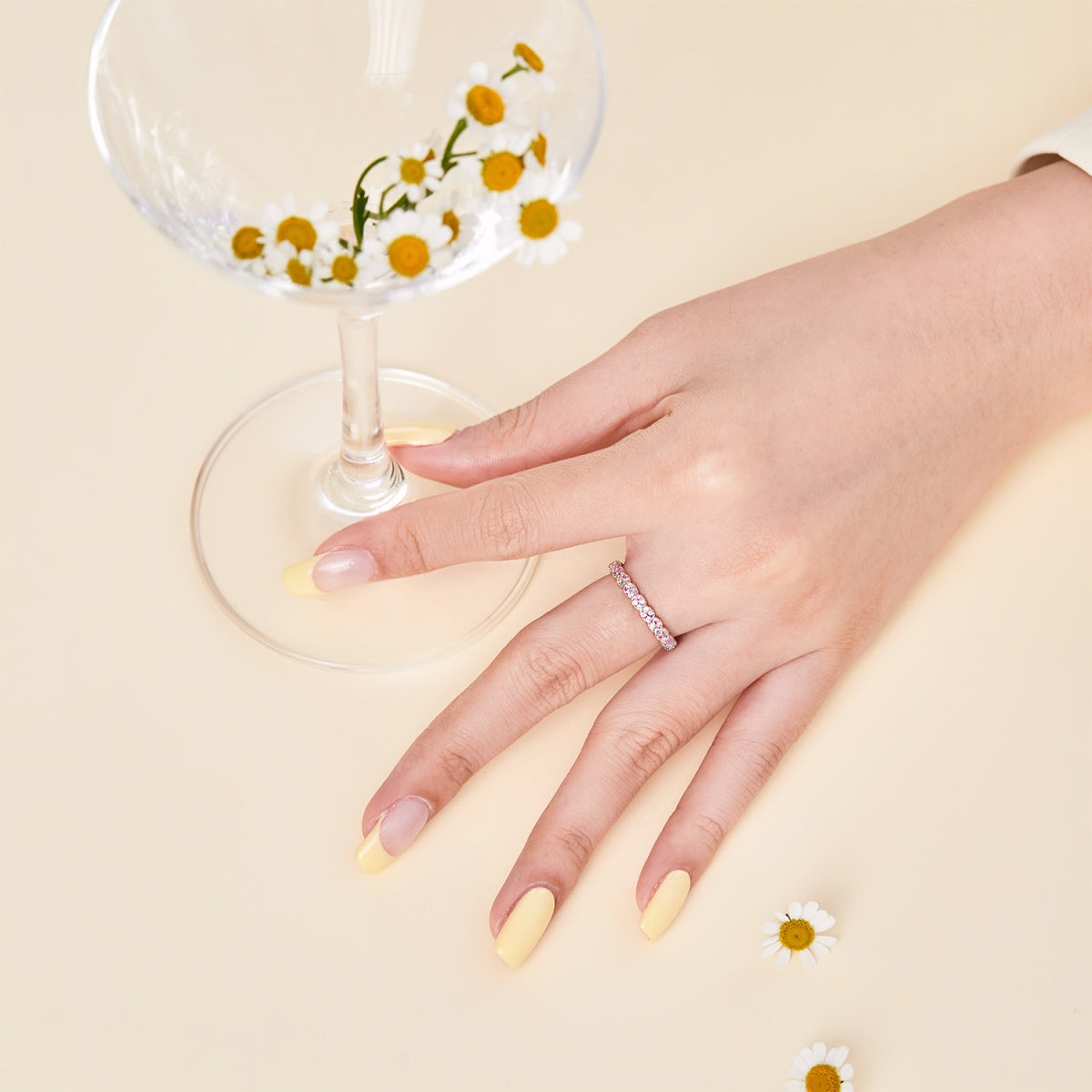 [Luck&Love]Dainty Ebullient Round Cut Daily Ring